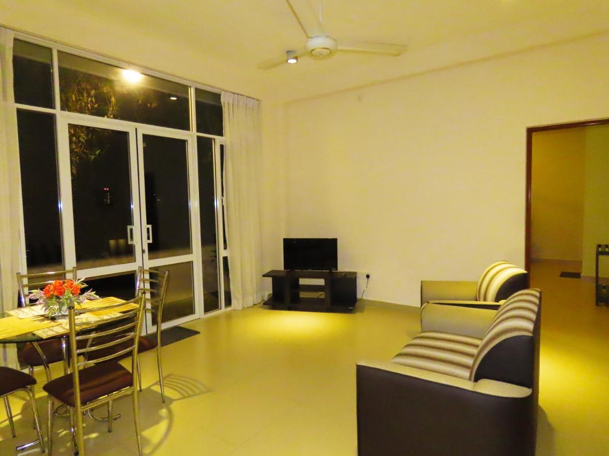 Vivas Residencies Luxury Apartments 拉维尼亚山 外观 照片